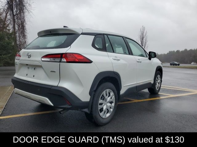 Used 2022 Toyota Corolla Cross L image 6
