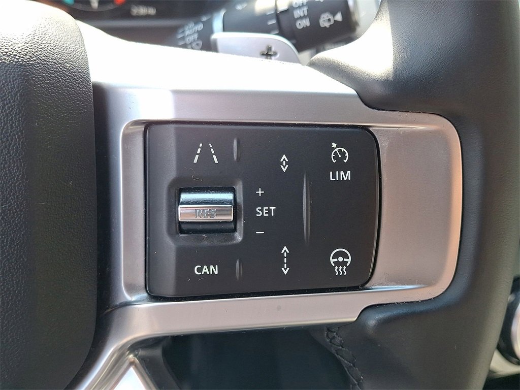 Used 2023 Land Rover Discovery S image 24