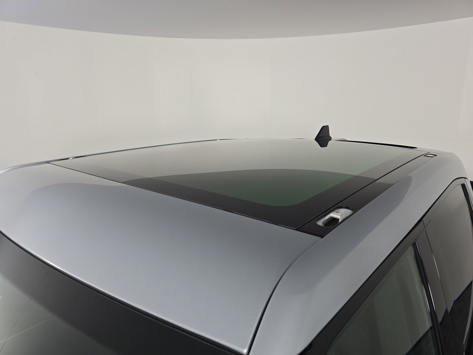 Used 2022 Rivian R1T Adventure AWD/4WD image 13