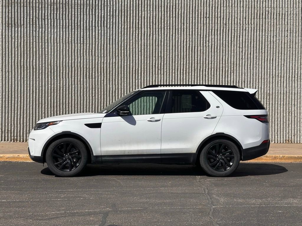 Used 2020 Land Rover Discovery HSE AWD/4WD image 2