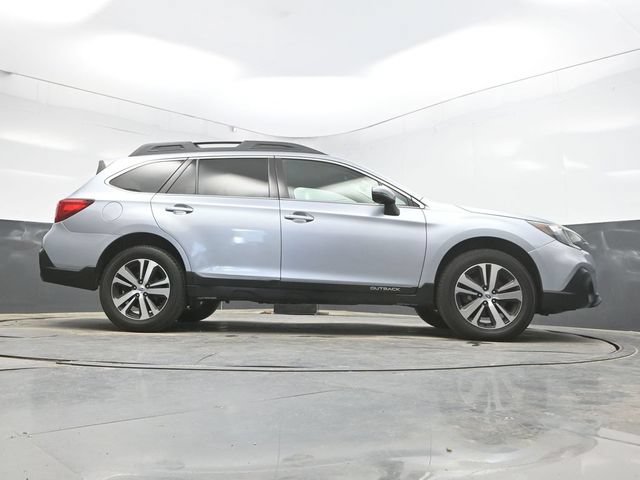 Used 2019 Subaru Outback 2.5i Limited AWD/4WD image 38