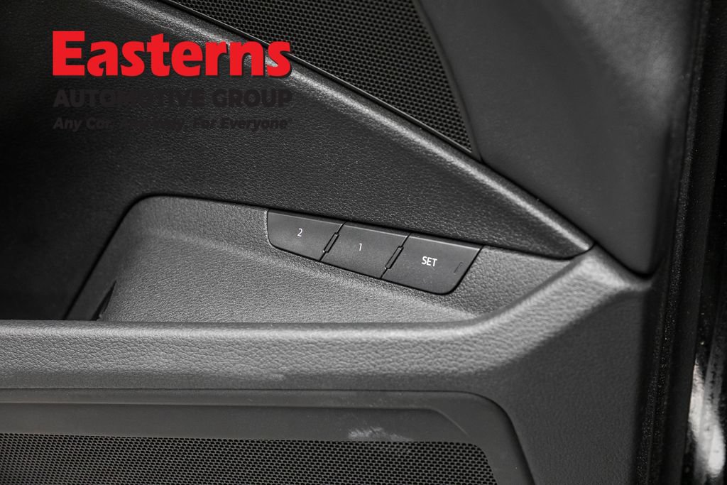 Used 2021 Audi e-tron Premium w/ Convenience Plus Package AWD/4WD image 20