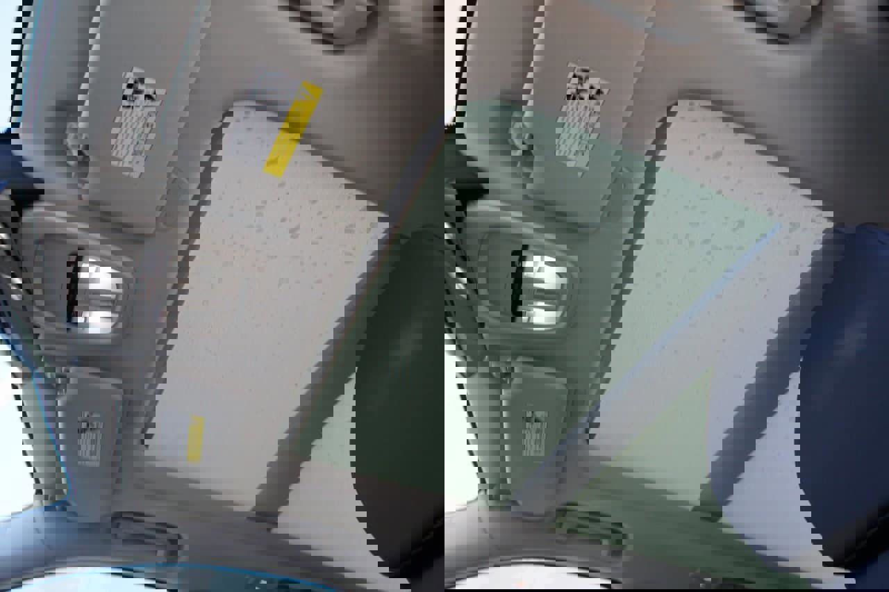 New 2025 Volvo XC90 T8 Plus w/ Protection Package Premier image 18