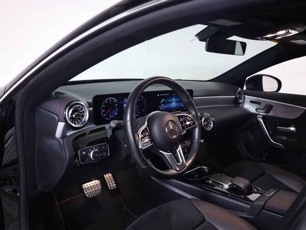 Used 2023 Mercedes-Benz CLA 250 4MATIC image 25