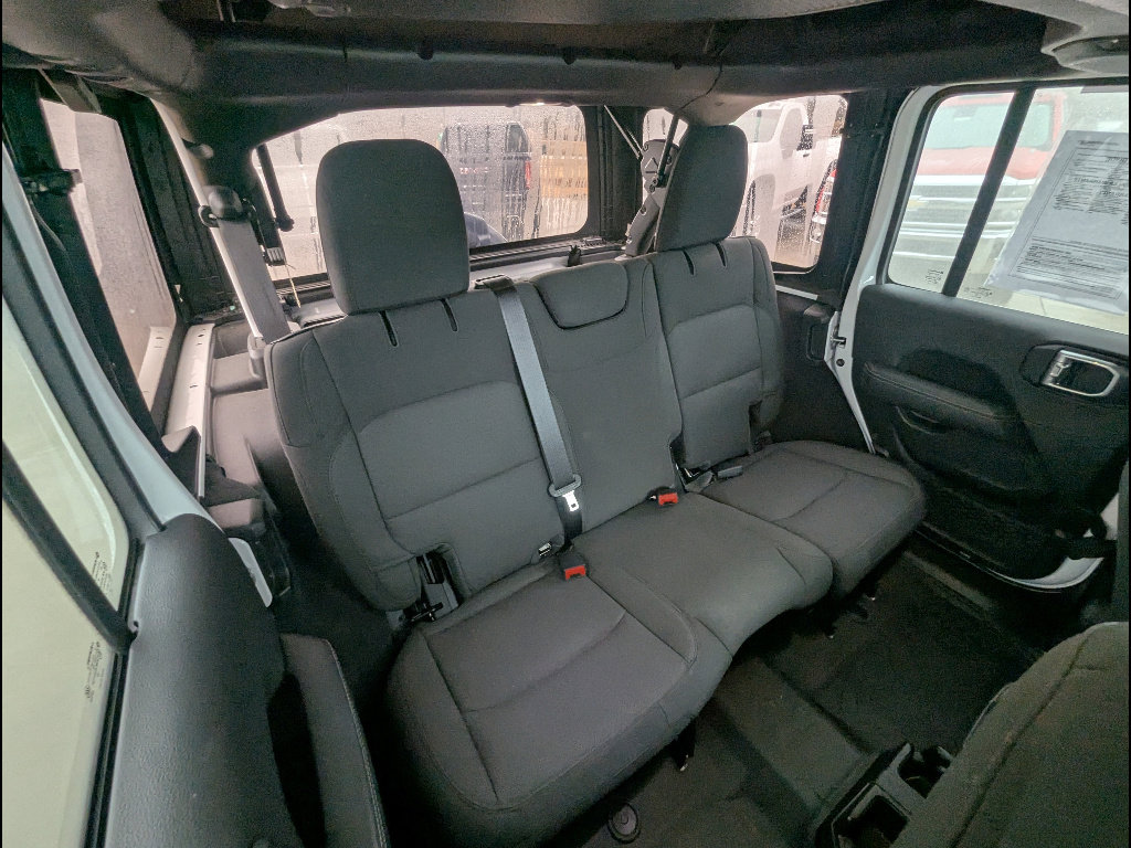 Used 2023 Jeep Wrangler Sahara w/ Cold Weather Group image 22