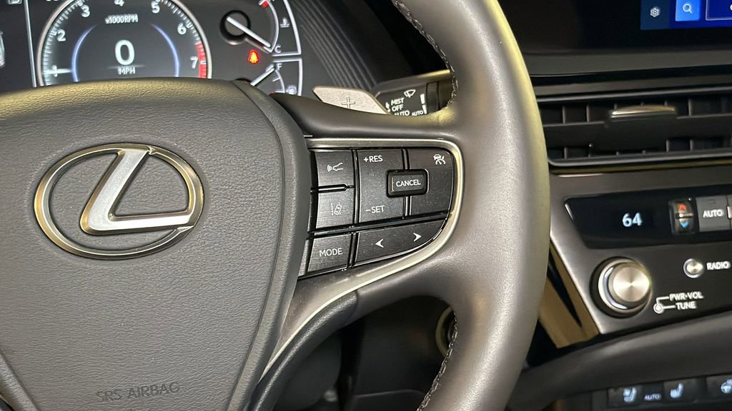 Certified 2025 Lexus ES 350 w/ Premium Package image 19