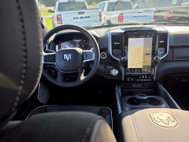 New 2027 RAM 1500 Laramie w/ Laramie Preferred Package AWD/4WD image 14