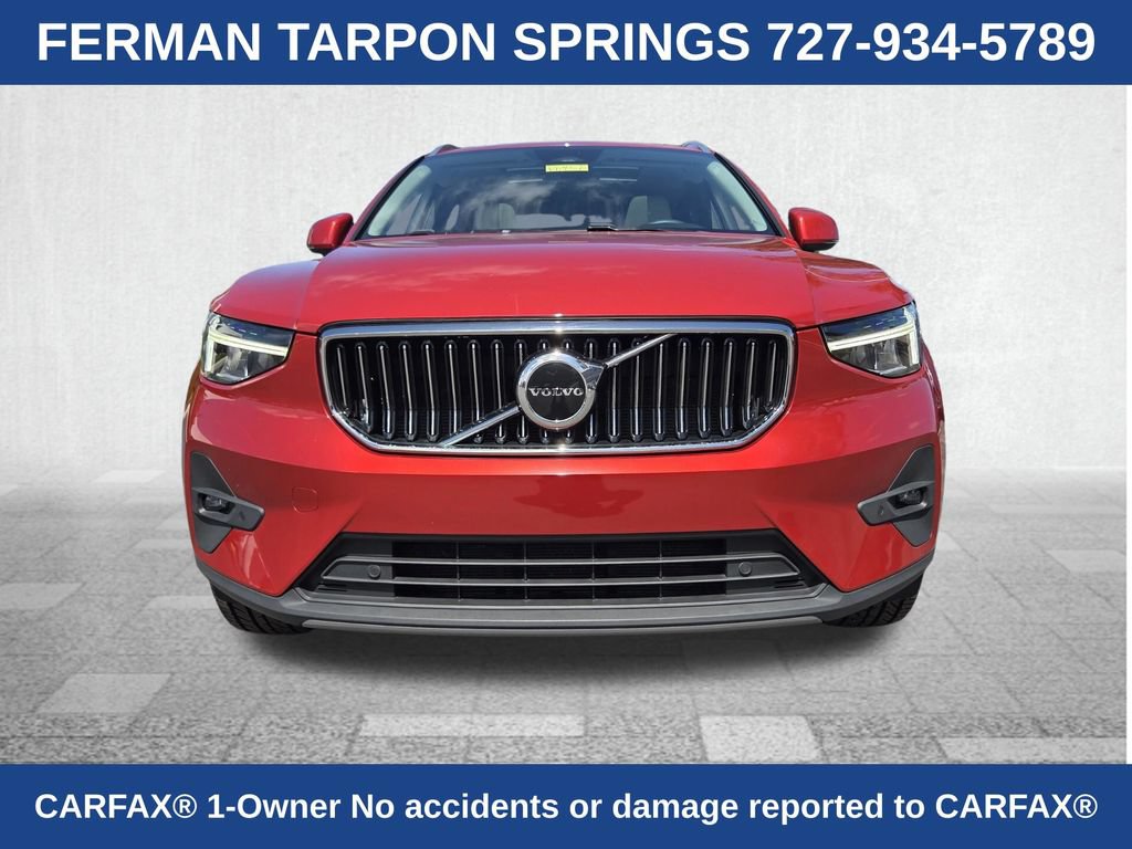 Certified 2023 Volvo XC40 B5 Plus AWD/4WD image 3