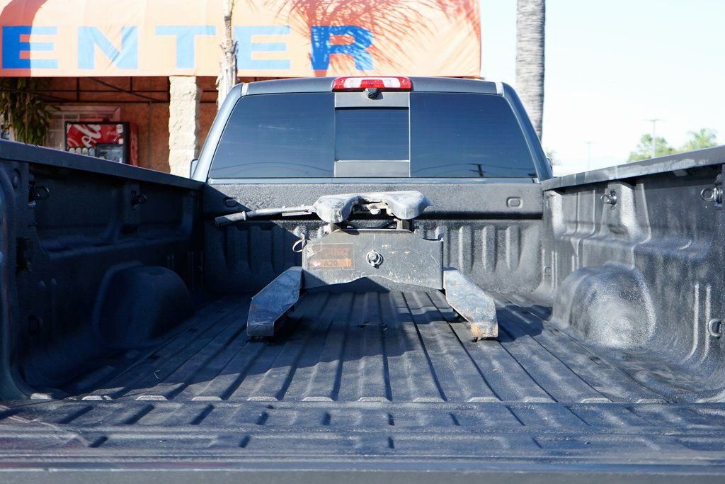 Used 2018 Chevrolet Silverado 3500 High Country w/ Duramax Plus Package image 8