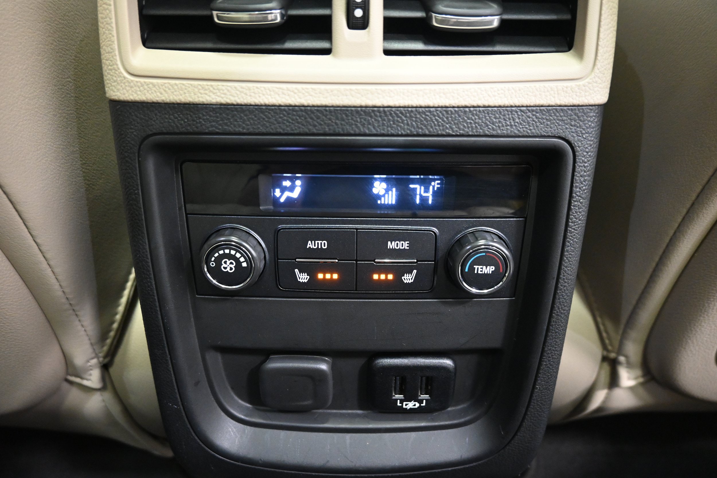 Used 2017 Buick Envision Premium AWD/4WD image 32