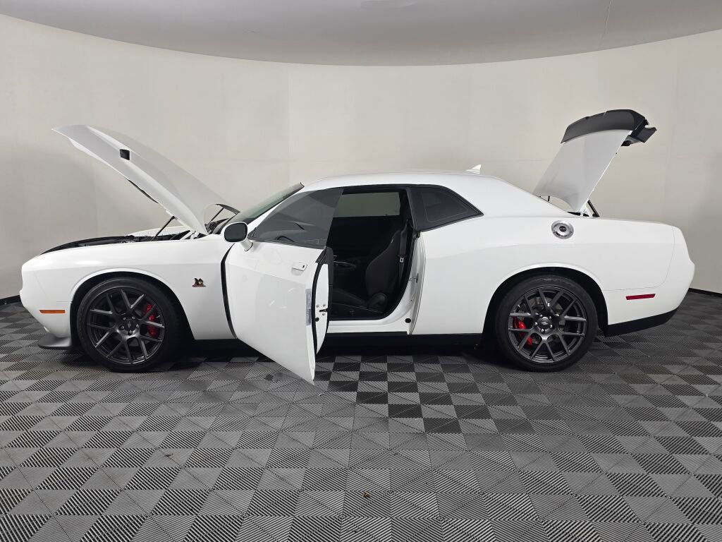 Used 2018 Dodge Challenger R/T Scat Pack w/ Driver Convenience Group image 21