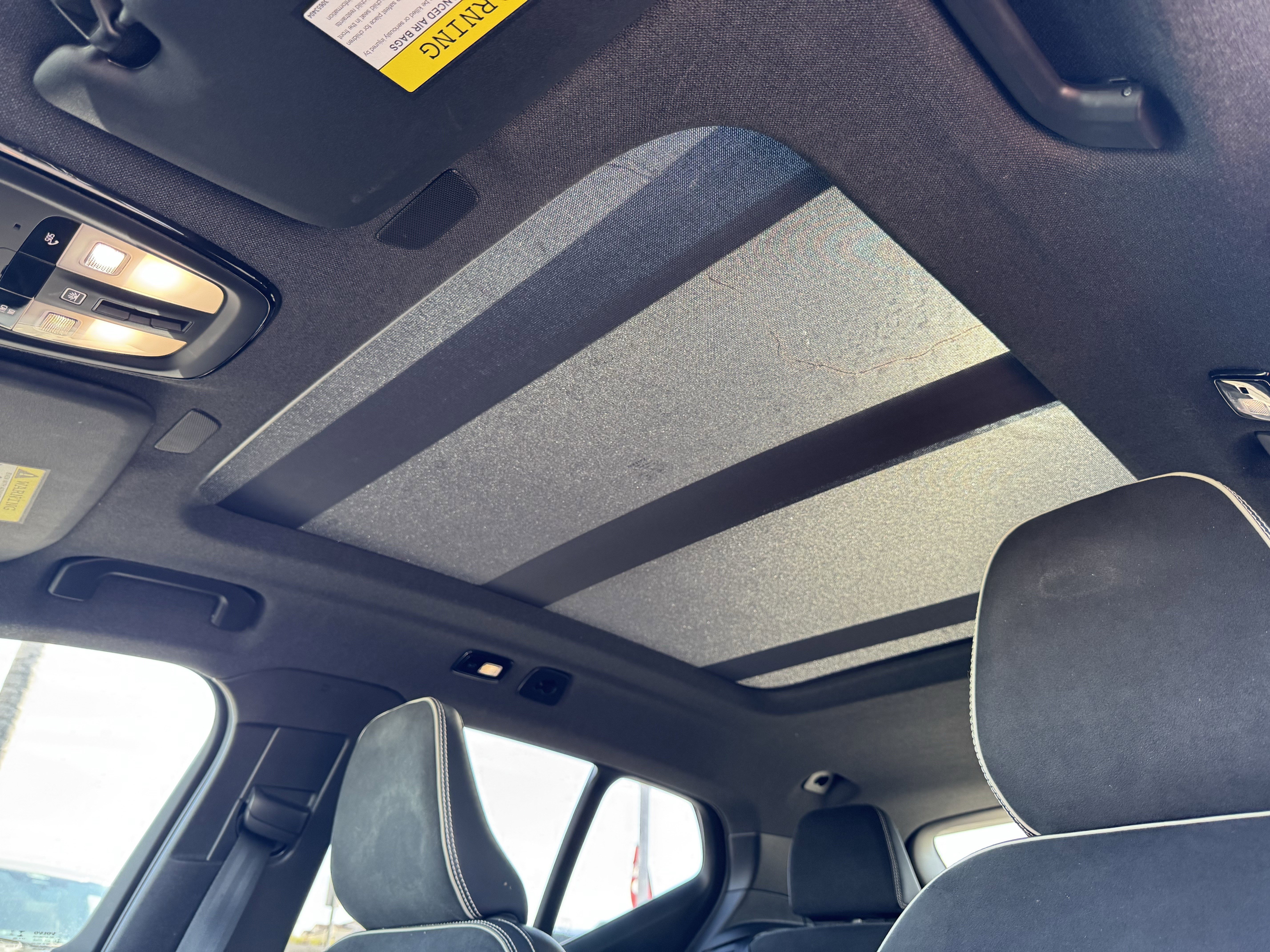 Used 2022 Volvo XC40 P8 Recharge Ultimate image 28