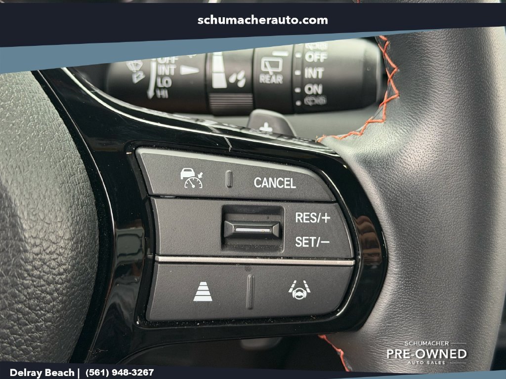 Used 2025 Honda Pilot Sport image 22