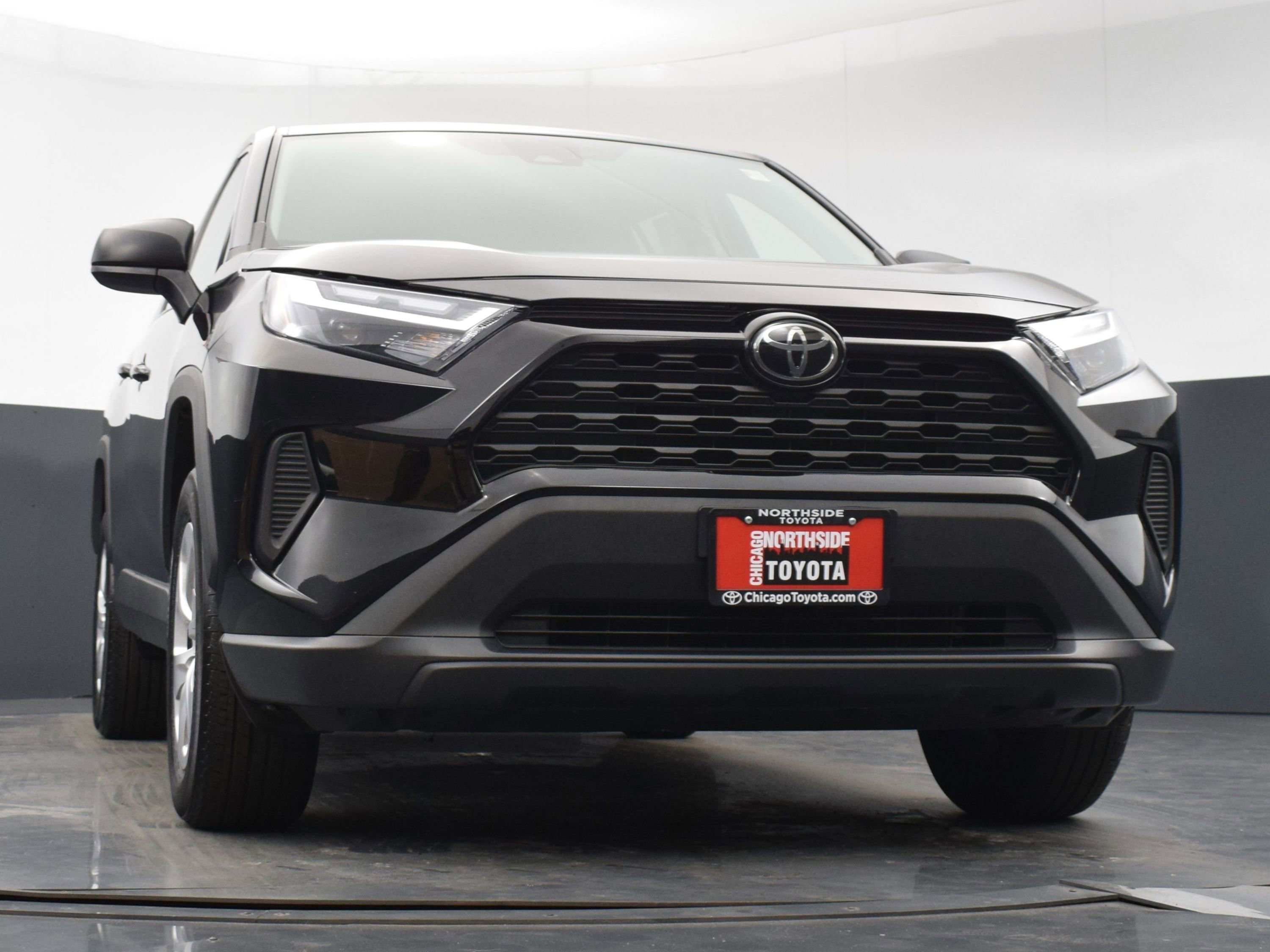 Used 2024 Toyota RAV4 LE image 28