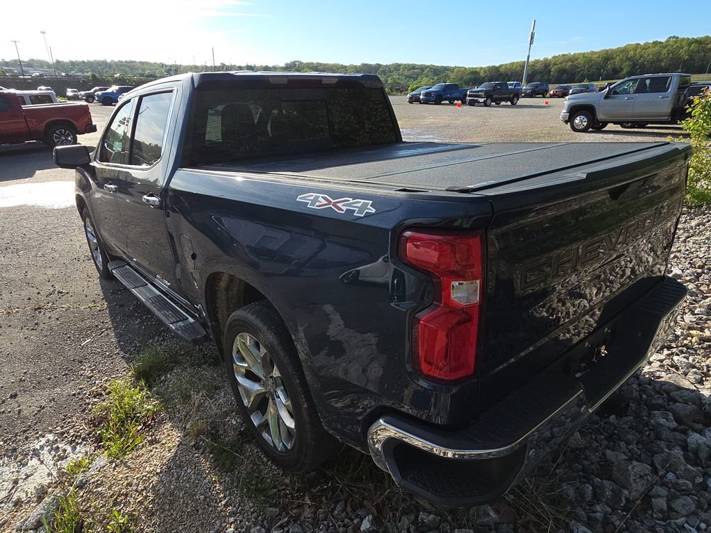 Used 2020 Chevrolet Silverado 1500 LTZ w/ LTZ Premium Package AWD/4WD image 4
