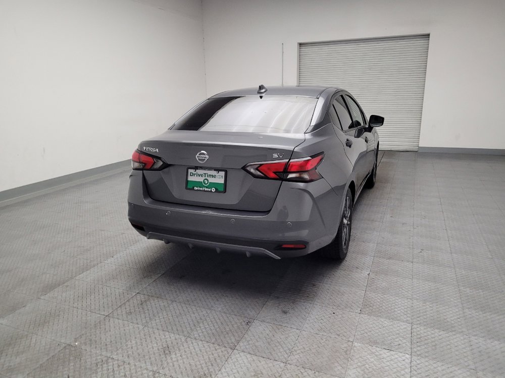 Used 2021 Nissan Versa SV FWD image 7