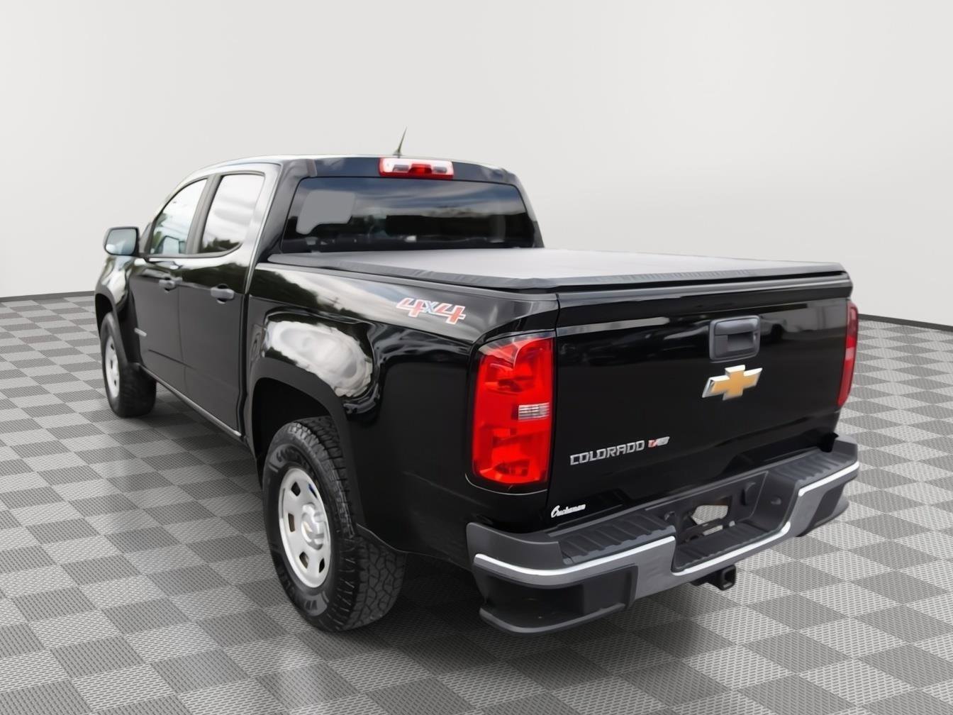Used 2018 Chevrolet Colorado W/T w/ WT Convenience Package AWD/4WD image 8