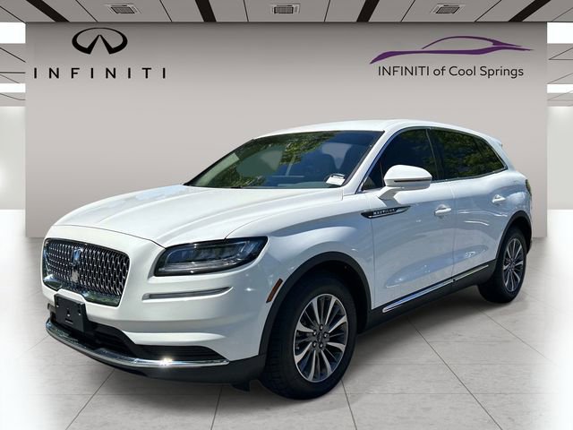 Used 2022 Lincoln Nautilus FWD w/ Premium Package image 3