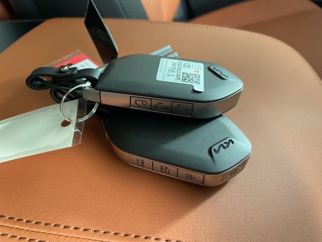 New 2026 Kia Carnival EX image 48