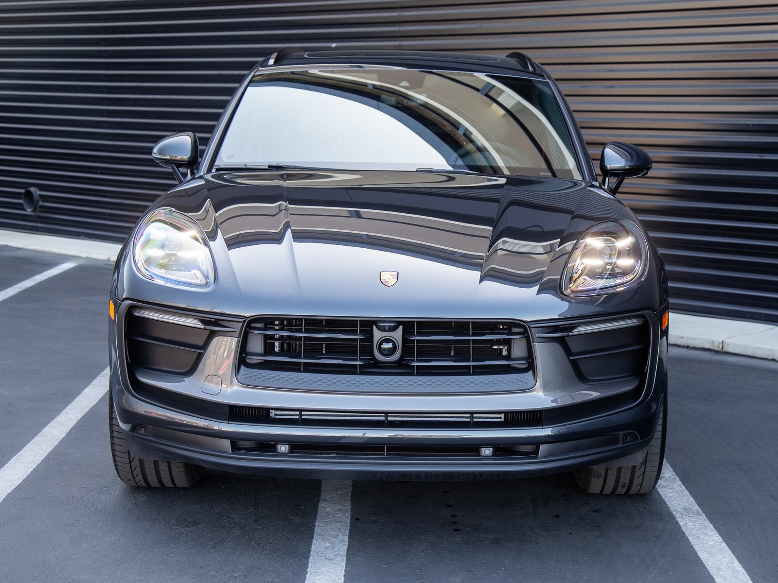 New 2026 Porsche Macan AWD/4WD image 10