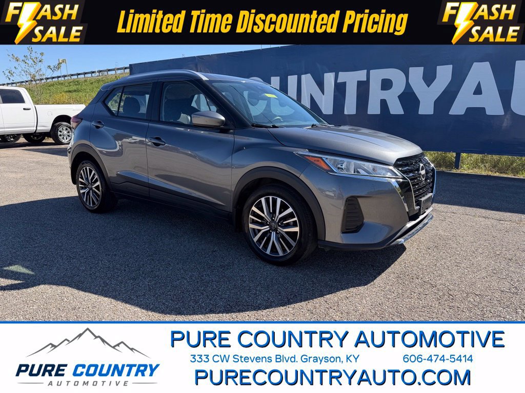 Used 2023 Nissan Kicks SV FWD image 1