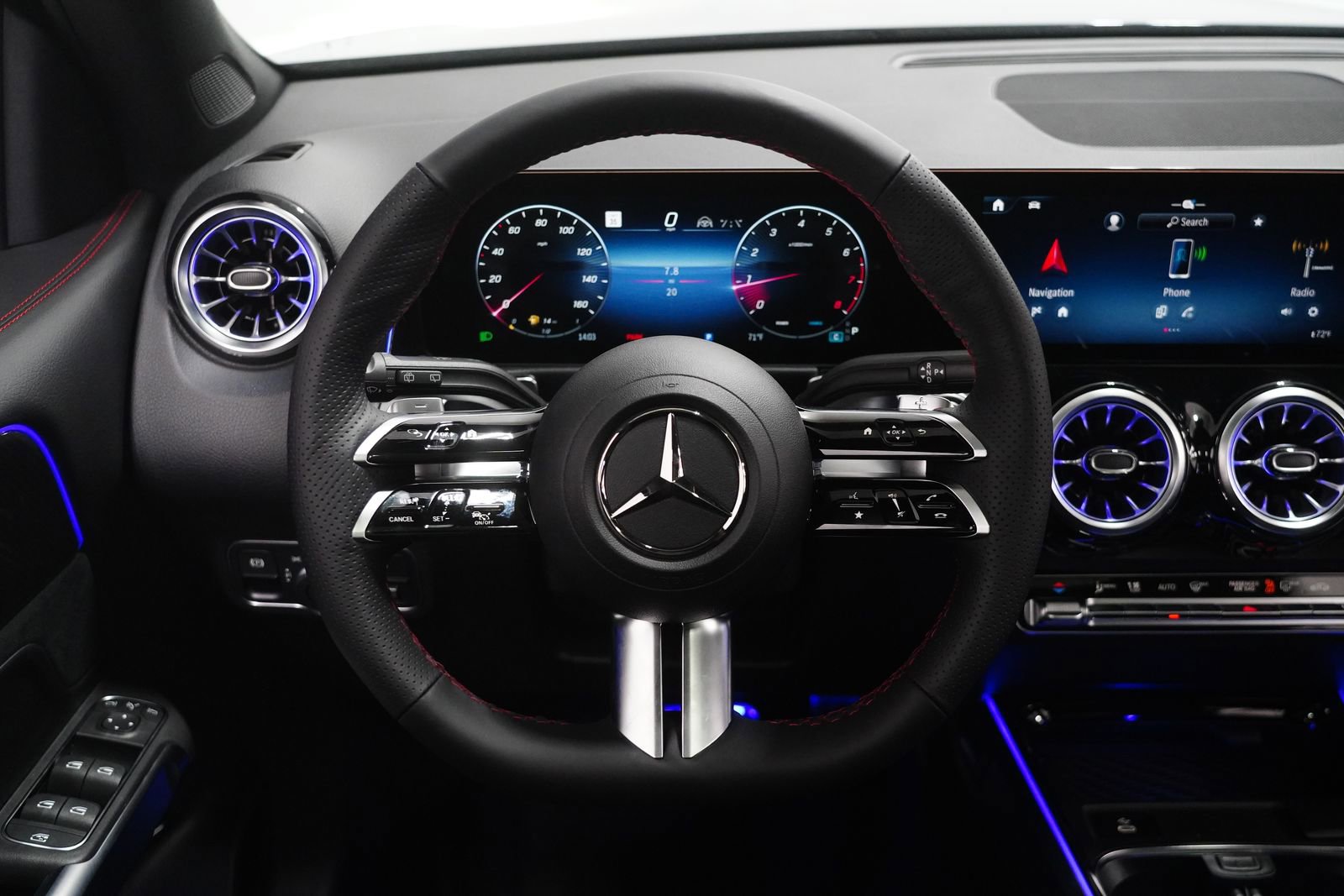 New 2026 Mercedes-Benz GLB 250 4MATIC image 19