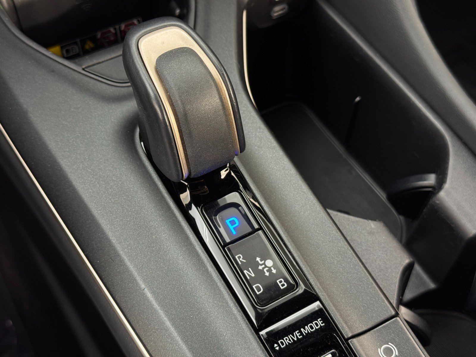 Used 2023 Toyota Crown XLE image 28
