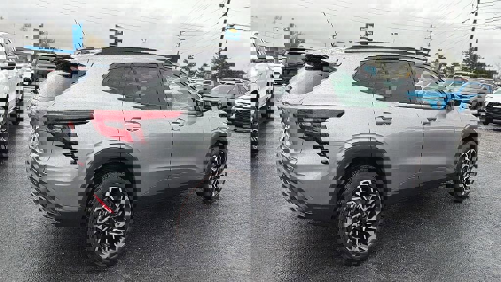 New 2026 Chevrolet Trax RS w/ Sunroof Package image 5