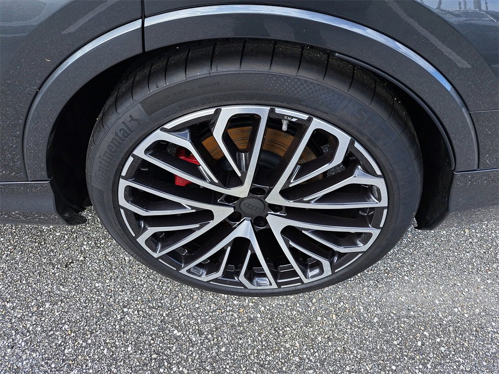 New 2026 Audi SQ7 Prestige image 30