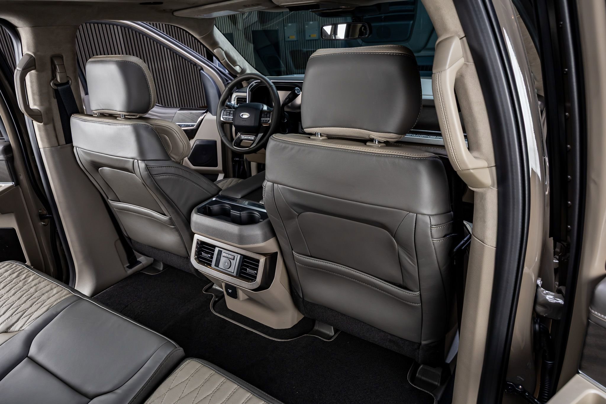 Used 2026 Ford F250 Platinum AWD/4WD image 31