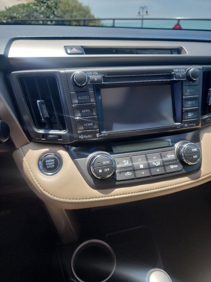 Used 2014 Toyota RAV4 Limited w/ Technology Package AWD/4WD image 13