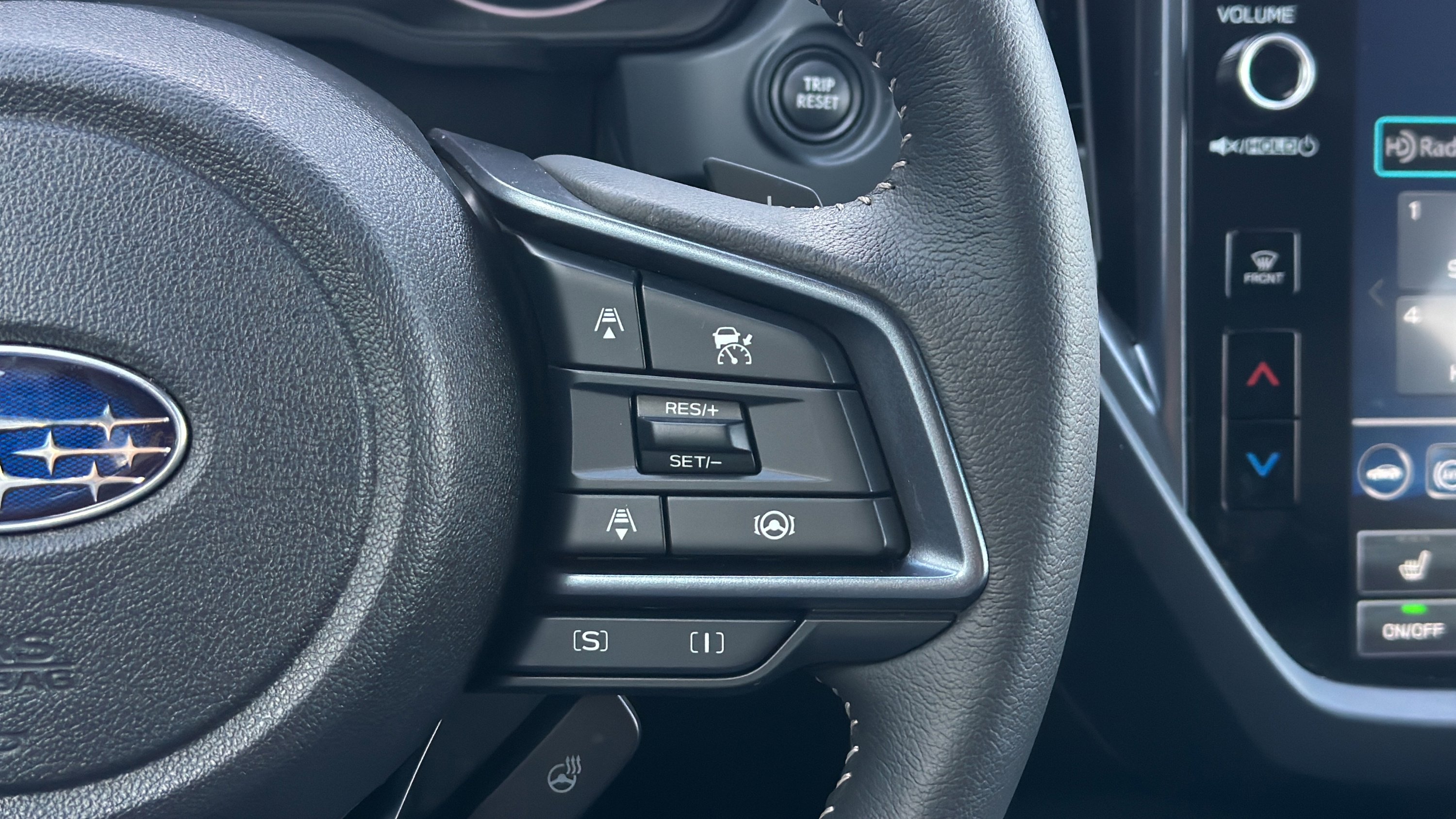 Certified 2025 Subaru Forester Limited image 11