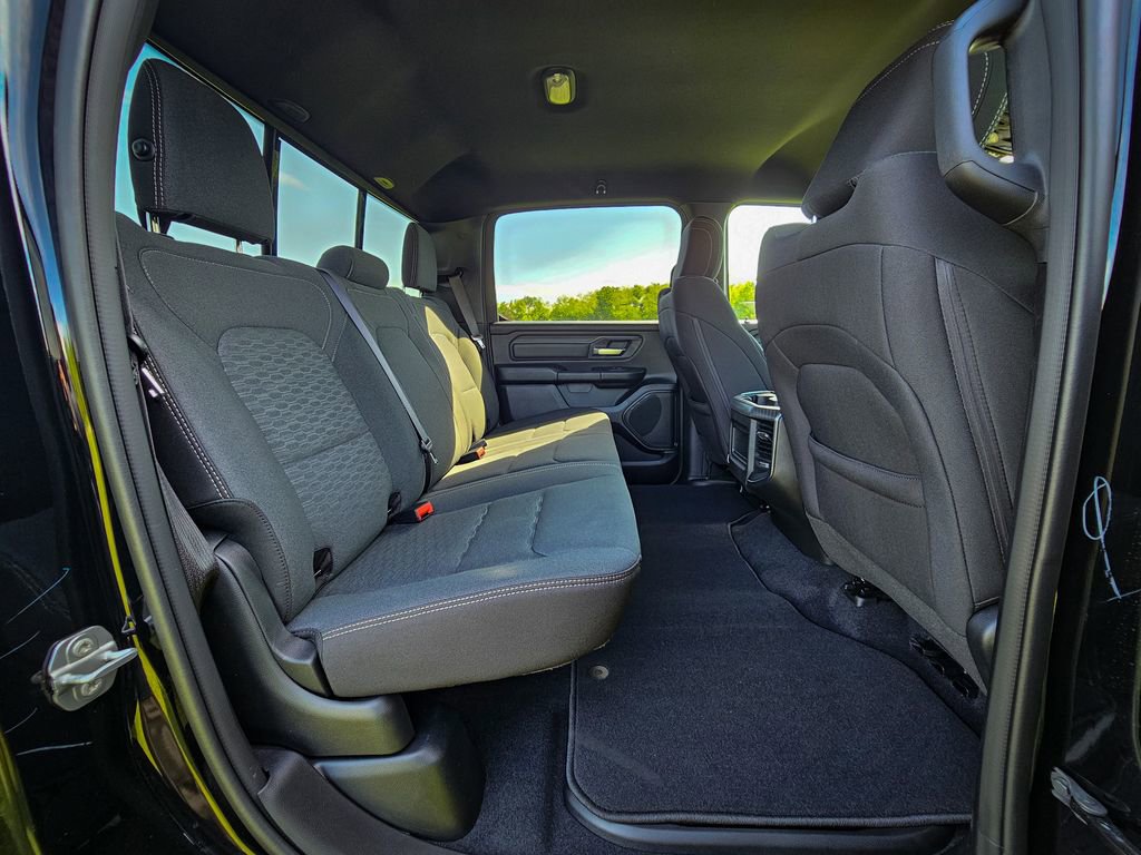 New 2026 RAM 1500 4x4 Crew Cab image 35