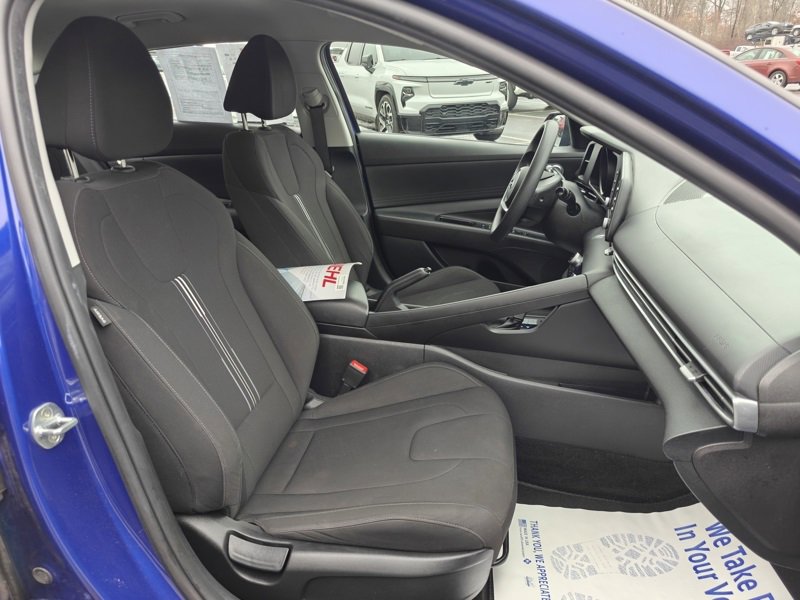Used 2022 Hyundai Elantra SEL w/ Cargo Package image 17