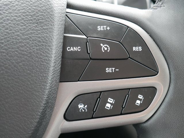 Used 2022 Jeep Cherokee Limited w/ Mopar Interior Package image 24