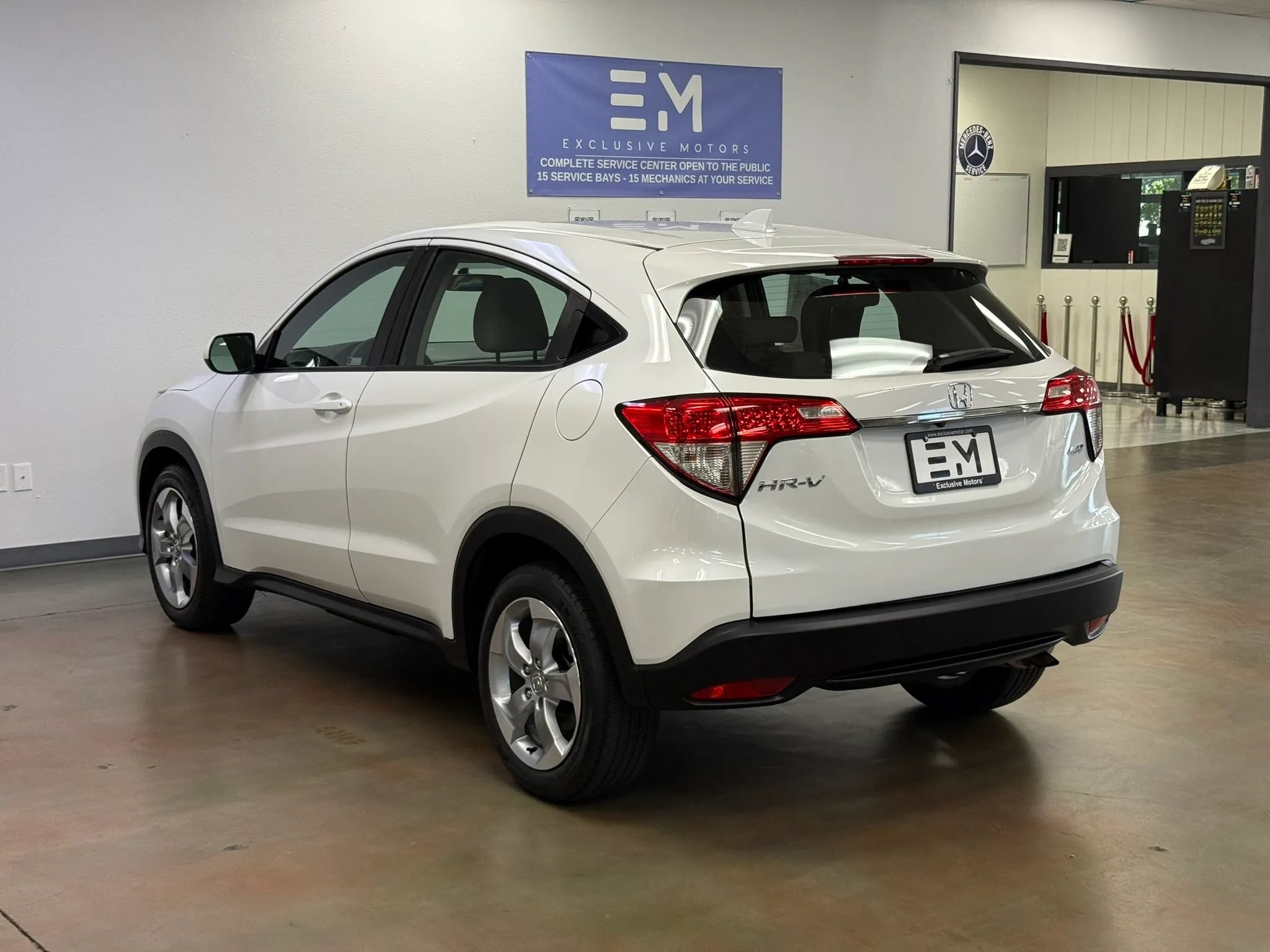 Used 2022 Honda HR-V LX image 5