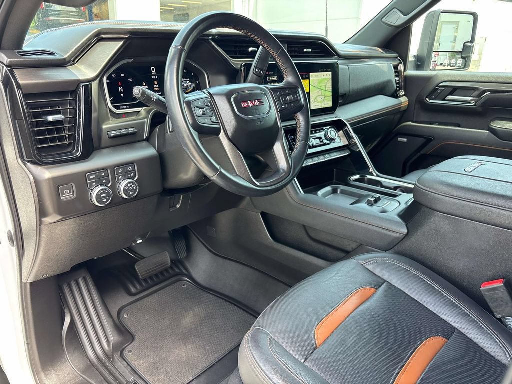 Used 2024 GMC Sierra 2500 AT4 w/ Technology Package AWD/4WD image 13