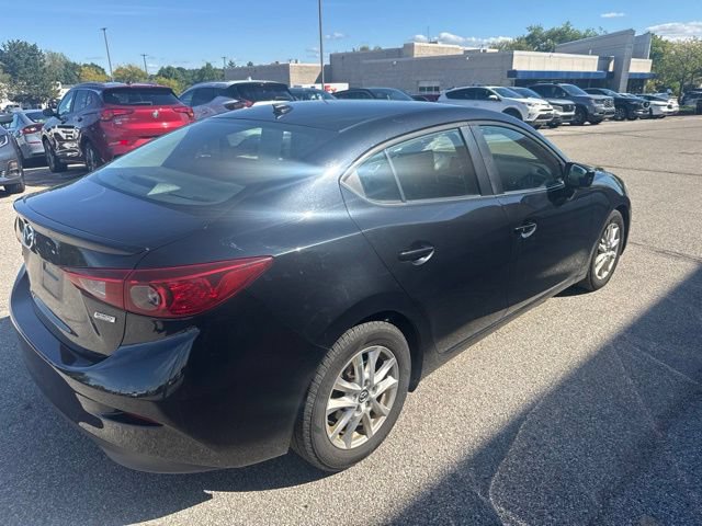 Used 2014 MAZDA MAZDA3 i Touring w/ Technology Package FWD image 3