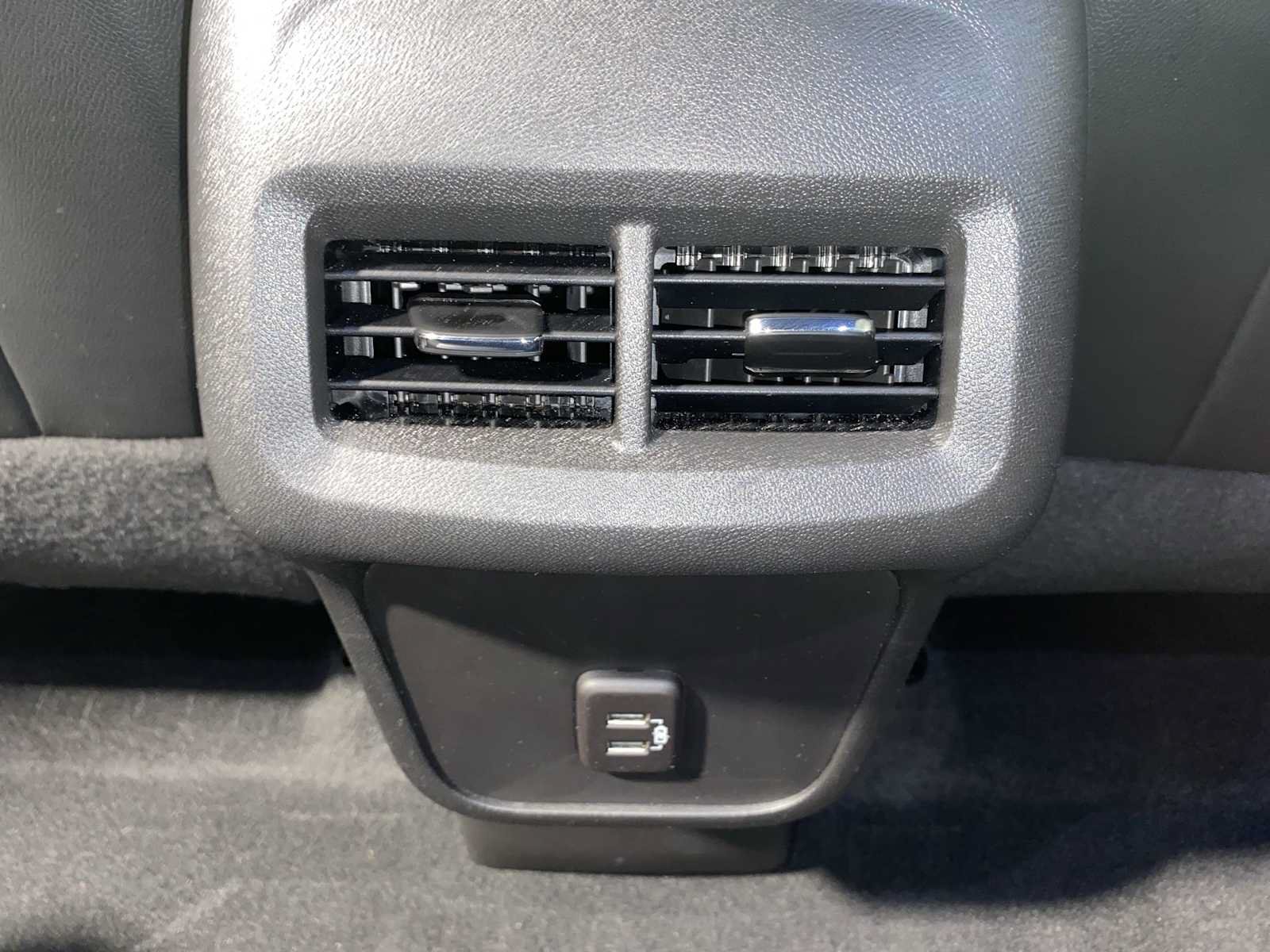 Used 2023 Chevrolet Equinox RS w/ LPO, Floor Liner Package AWD/4WD image 25