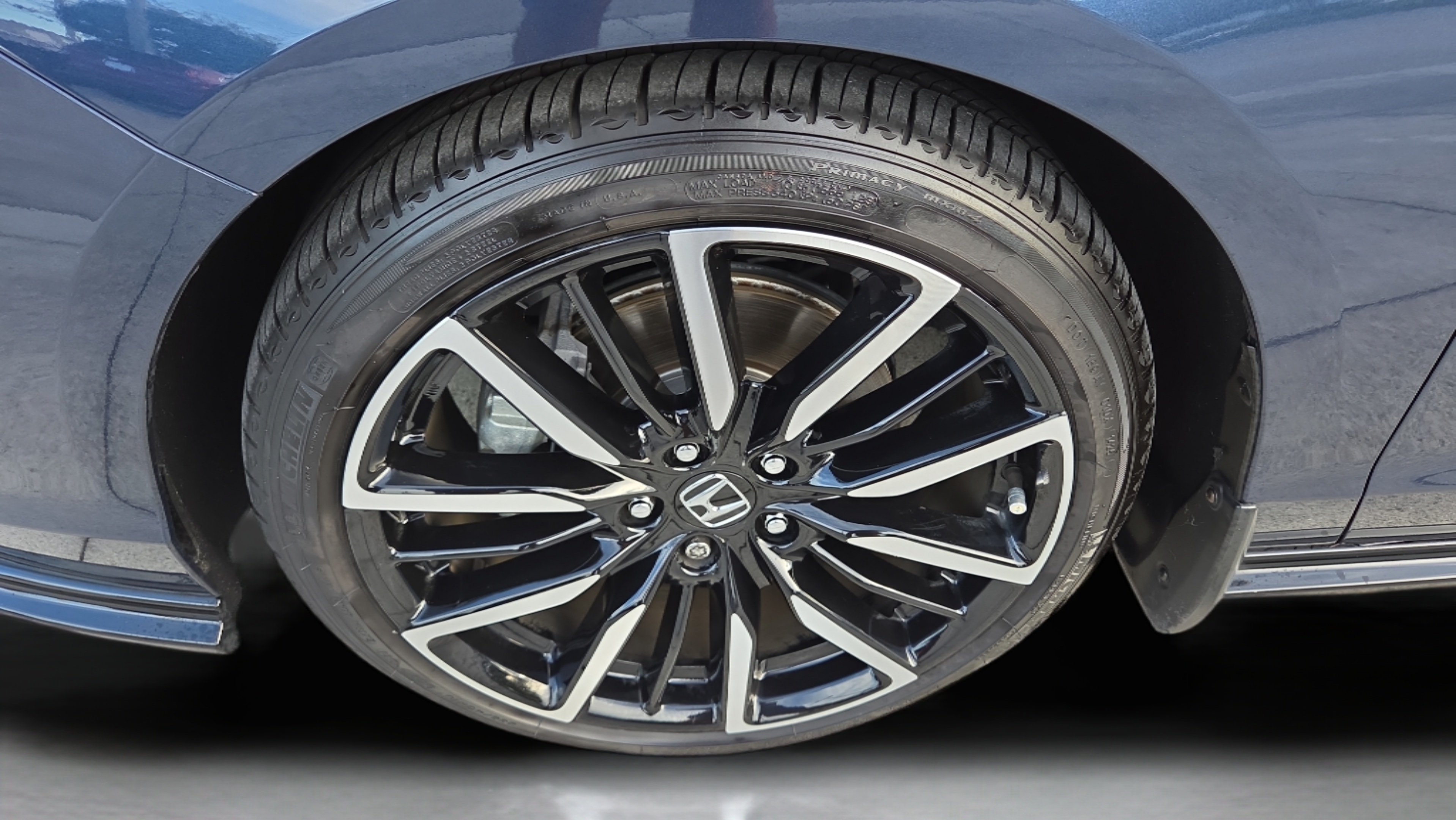 Used 2025 Honda Accord Touring image 40