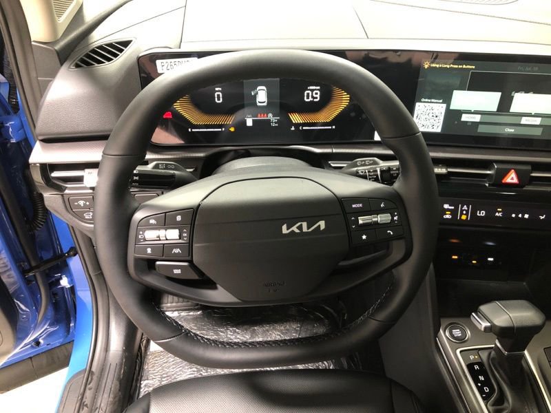 New 2026 Kia Sportage EX w/ EX Panorama Roof Package image 27