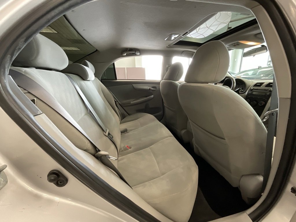 Used 2010 Toyota Corolla LE image 15