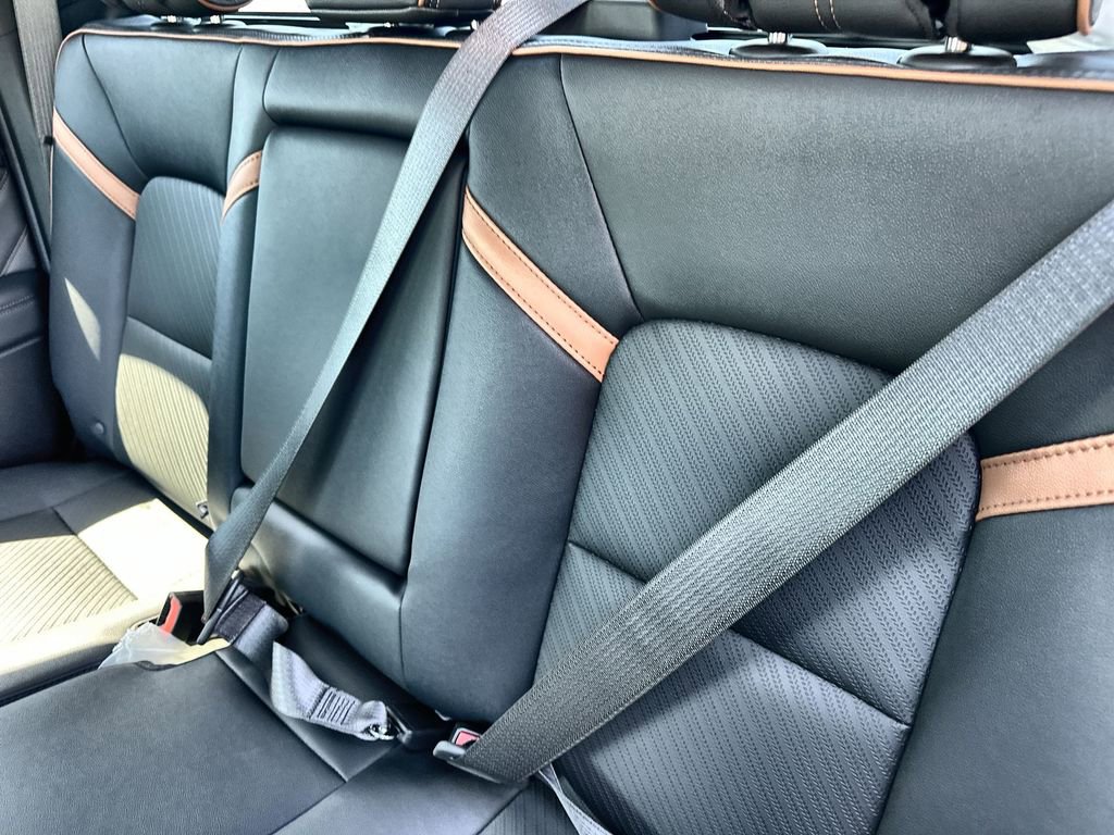 New 2026 GMC Canyon AT4 w/ Technology Plus Package AWD/4WD image 18