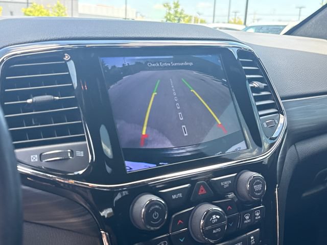 Used 2021 Jeep Grand Cherokee Laredo X AWD/4WD image 20