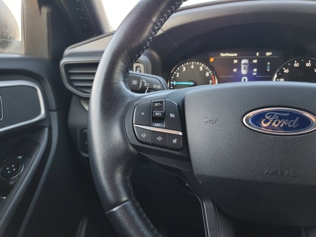 Used 2020 Ford Explorer XLT image 12