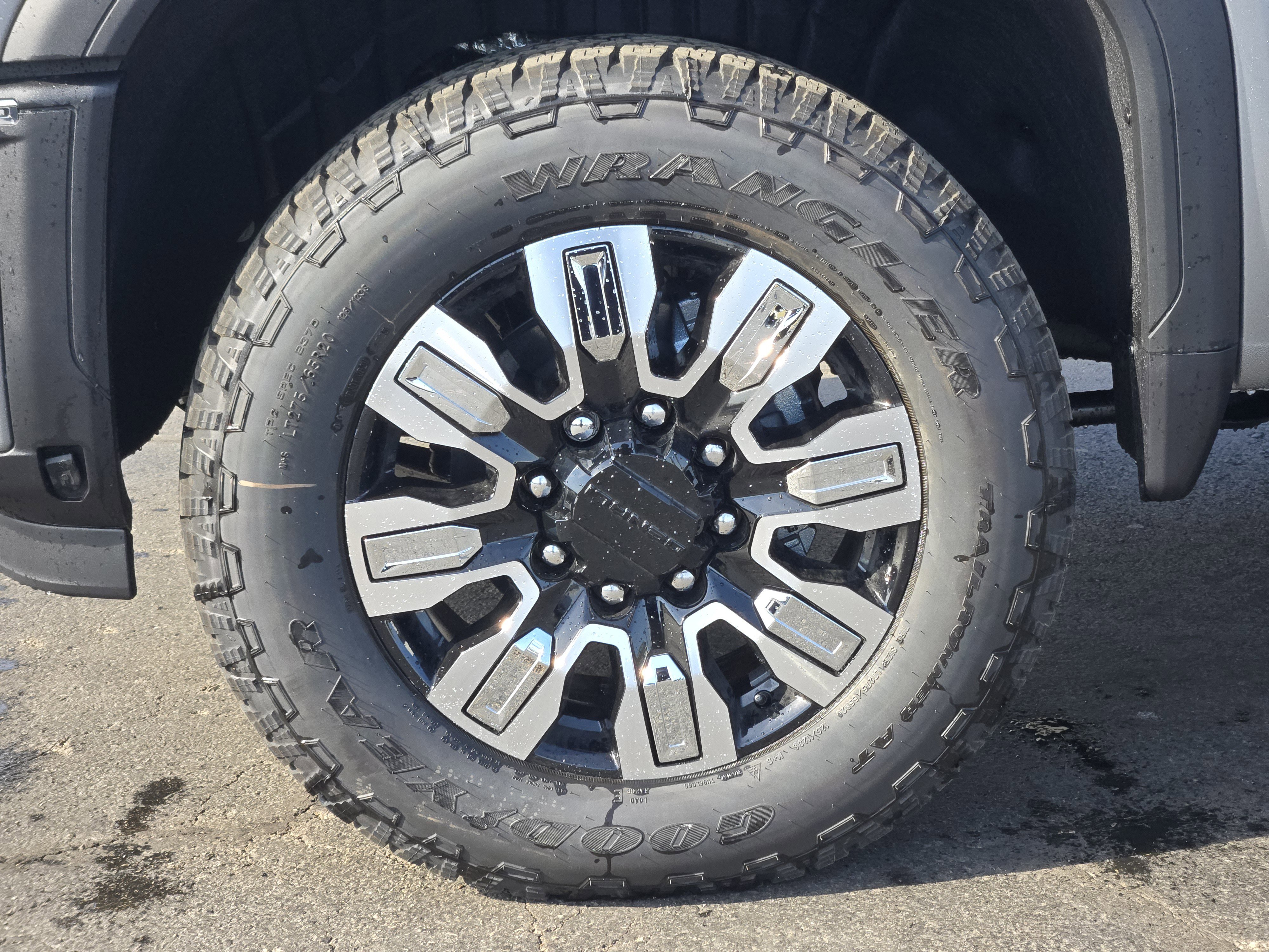 New 2026 GMC Sierra 2500 Denali w/ Denali Reserve Package image 10