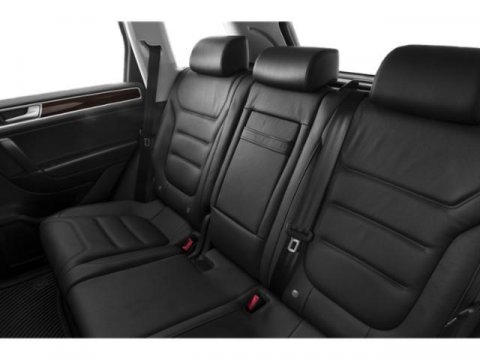 Used 2015 Volkswagen Touareg Lux image 15