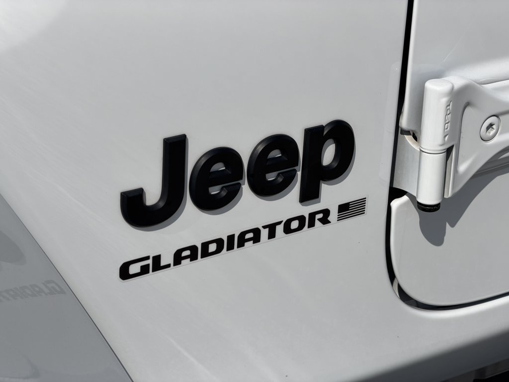 Used 2025 Jeep Gladiator Sport AWD/4WD image 10