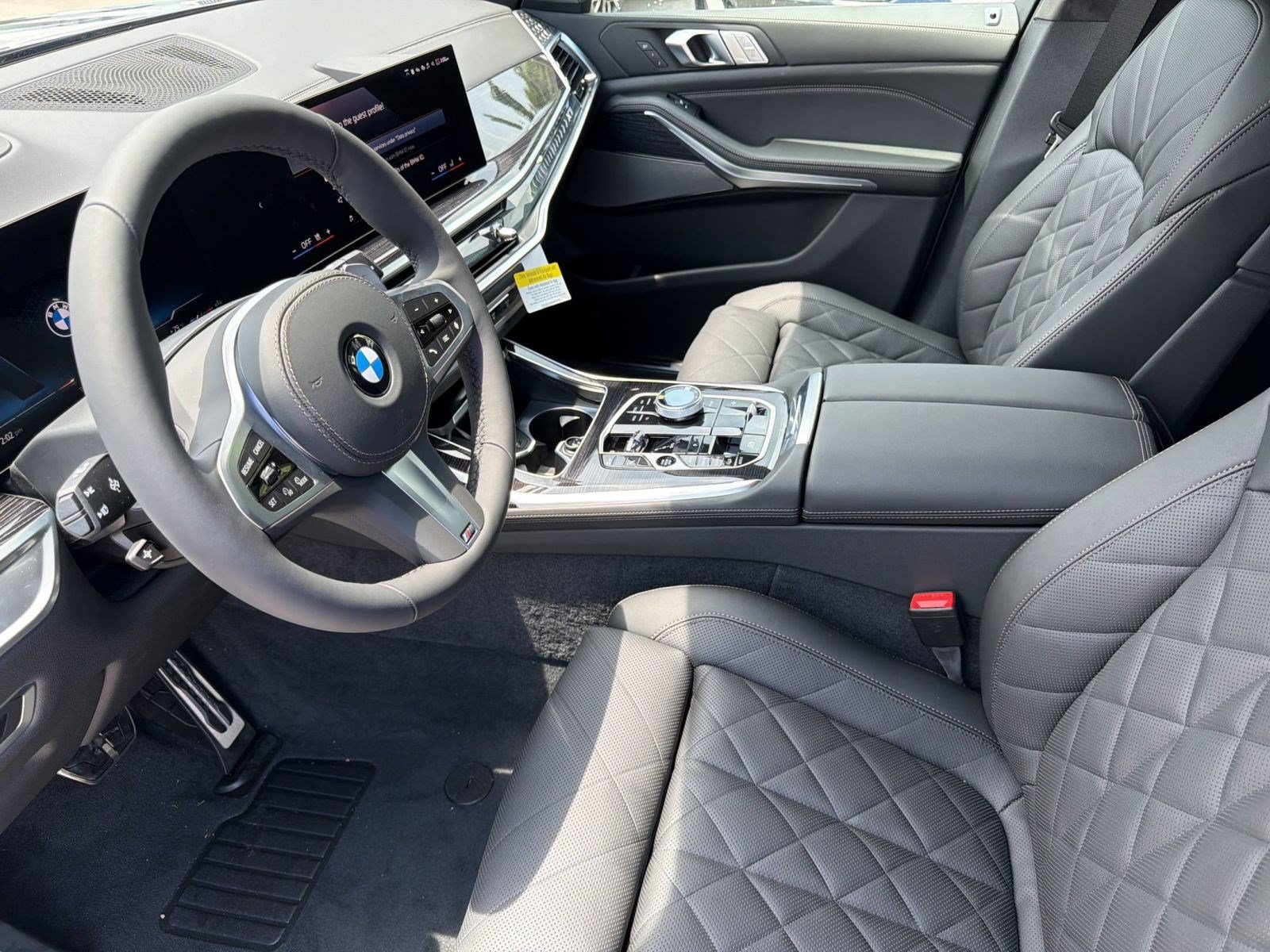 New 2027 BMW X7 xDrive40i w/ M Sport Package AWD/4WD image 4