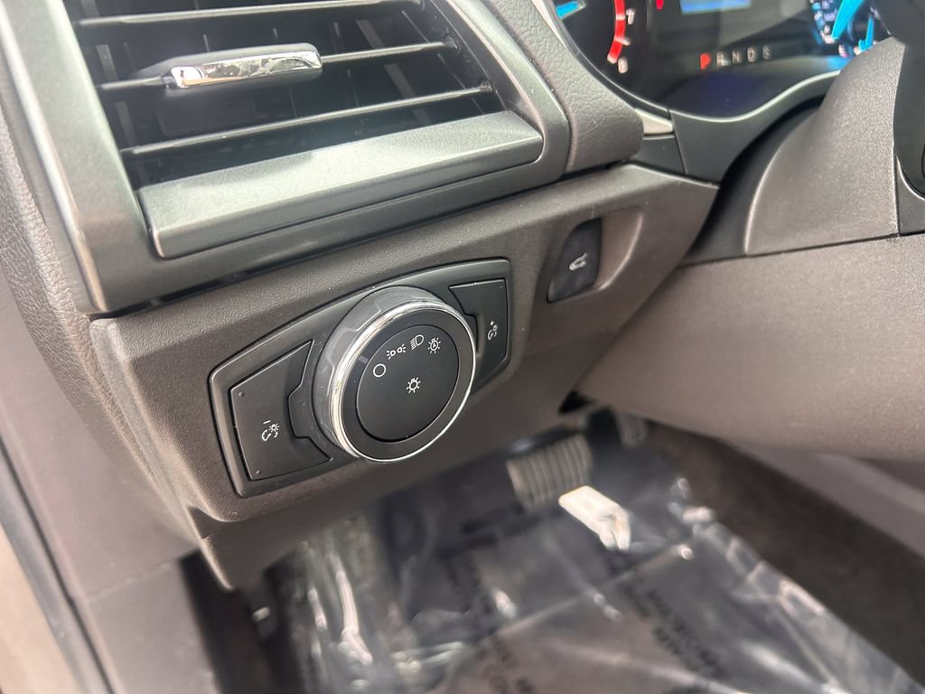 Used 2014 Ford Fusion S FWD image 11